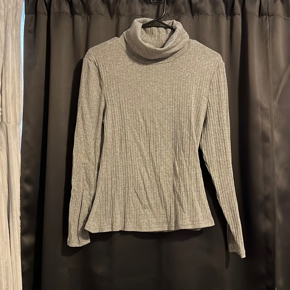 SHEIN turtleneck long sleeve never worn